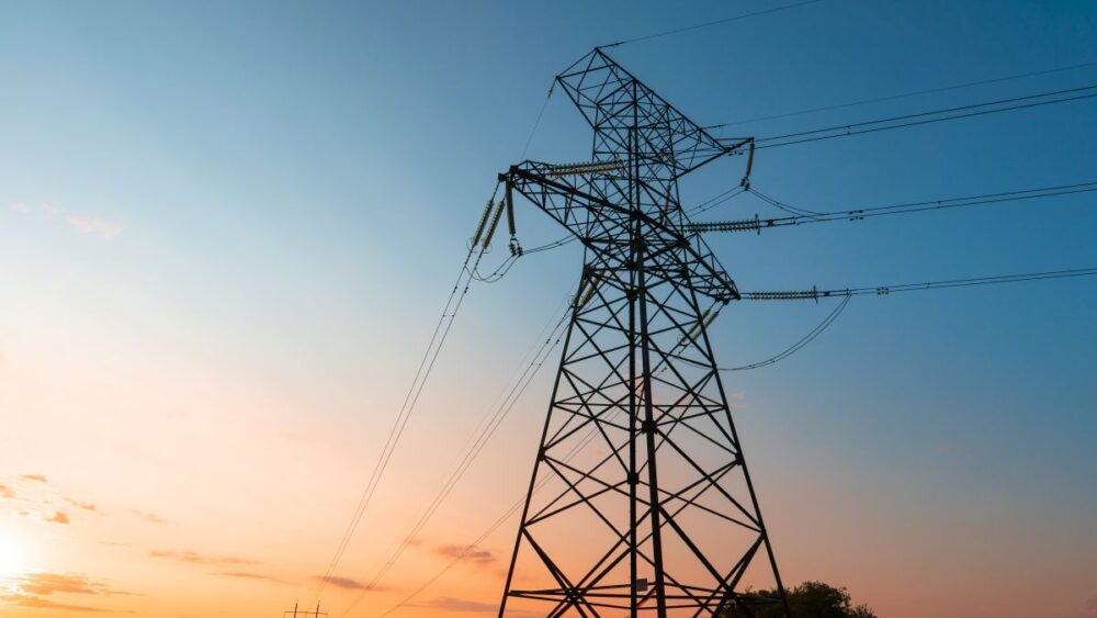 Baisse des prix de l’électricité : attention aux pièges lors de la renégociation de vos contrats. Nos conseils pour sécuriser votre décision.